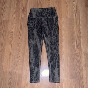 Evolution and creation leggings